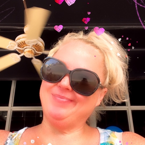 Today! 1pm eastern SHARE SHOW! See u there ❤️ - Picture 7 of 9